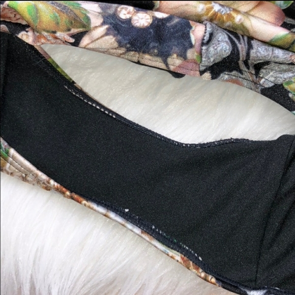 TED BAKER LONDON BLACK FLORAL PEARL PRINT SWMSUIT - Picture 5 of 5